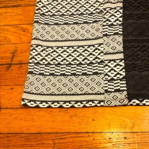 H&M Tribal Print Sweater - Picture 5 of 6